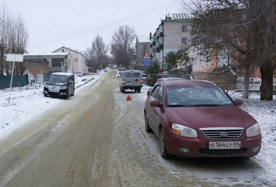 В Вольске «скорая» протаранила иномарку руководителя биржи труда