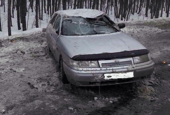 Под Вольском перевернулась на крышу машина с двумя женщинами