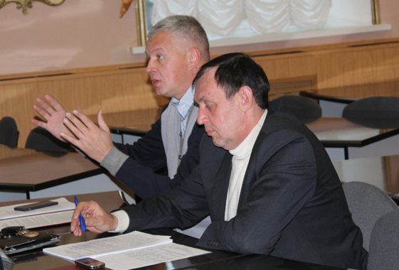 Вольского чиновника раскритиковали за отсутствие фото при докладе