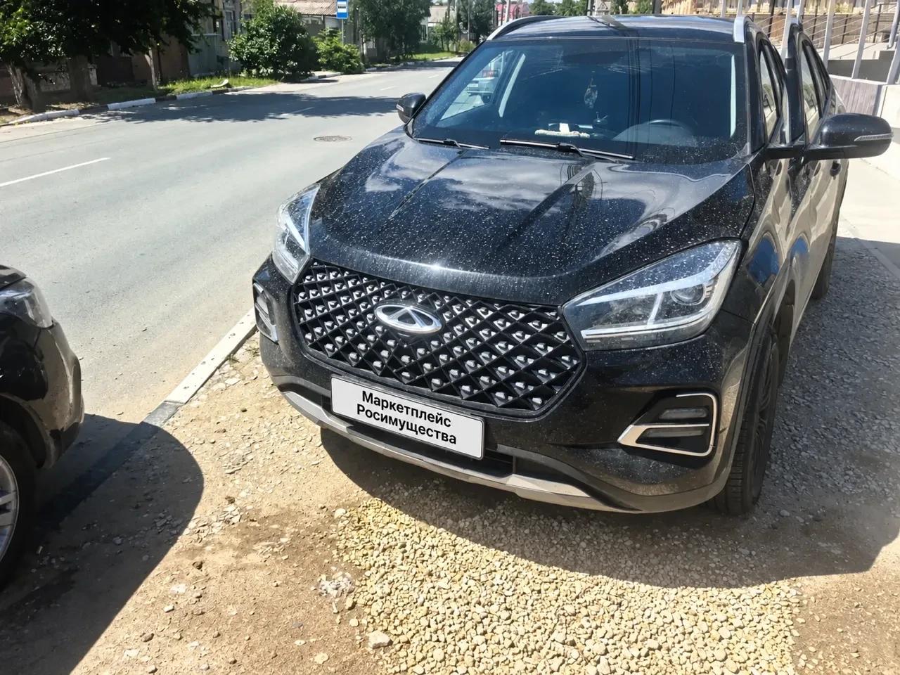 У жителя Вольска из-за долгов по штрафам продают кроссовер Chery Tiggo